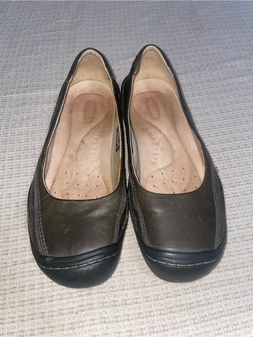 Keen Women's Olive Brown Slip-On Loafers - Picture 2 of 6